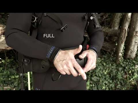 Video Review of the Zeagle Stiletto BCD with Ripcord Weight System, Black