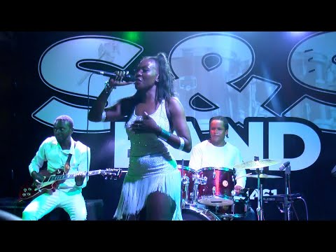 KAROLE KASITA LIVE PERFORMANCE