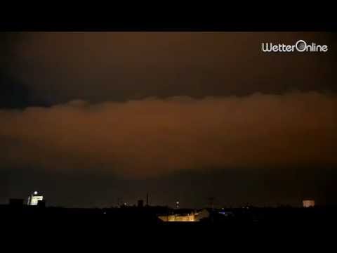 Blitzfeuerwerk über München - Unwetter zieht haarscharf vorbei