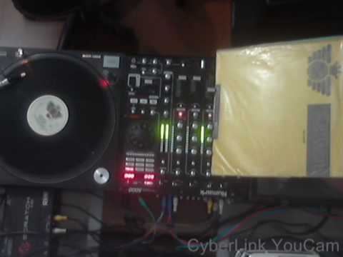 MICKEY OLIVER IN TEN SI T 12 INCH WHOS THAT THE BEAT