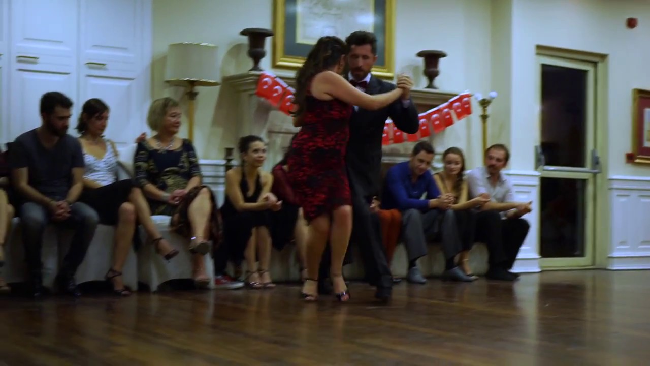 Eşref Tekinalp & Vanessa Gauch - La Tapera - Edgardo Donato