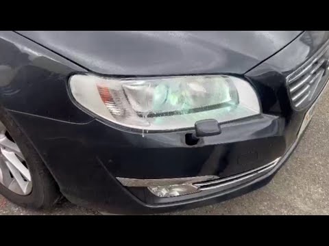 How To Use The Headlight Washers On a Volvo