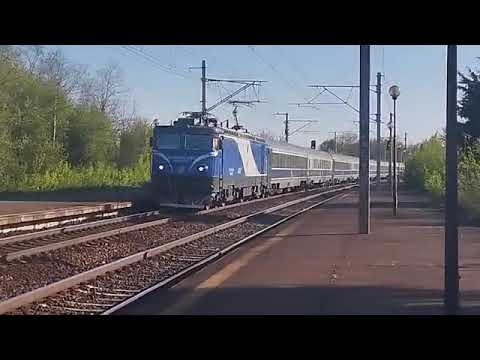 EA 359 cu IC 551 (Bucuresti Nord-Suceava) trece in viteza prin halta Scrovistea