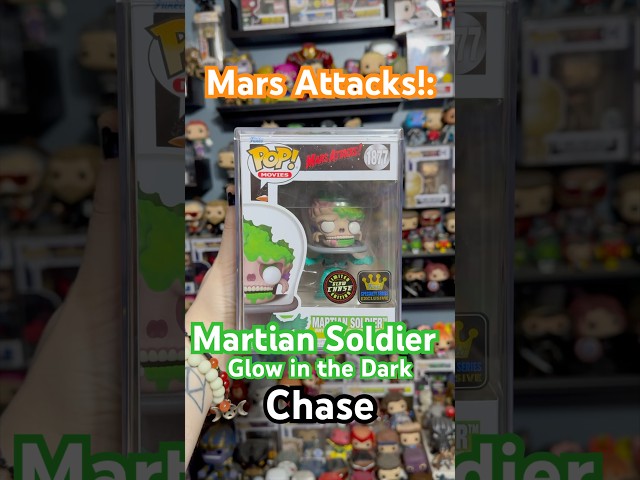 Vídeo relacionado con Funko Pop! Movies: Mars Attacks - Alien Soldier - 1/6 de Probabilidades de Obtener la RARA Variante Chase - Brilla en la Oscuridad - Mars Attacks Film - Figura de Vinilo Coleccionable