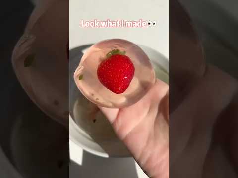 Jiggly 🍓 raindrop cake. Aka angel’s tears 😇