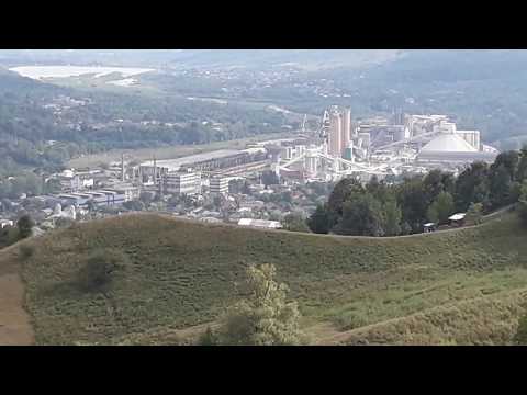 Orasul Fieni (si imprejurimile).Vedere de pe deal