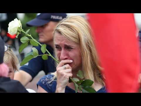 News Update Poland court bill: Parliament votes for judicial reforms 20/07/17