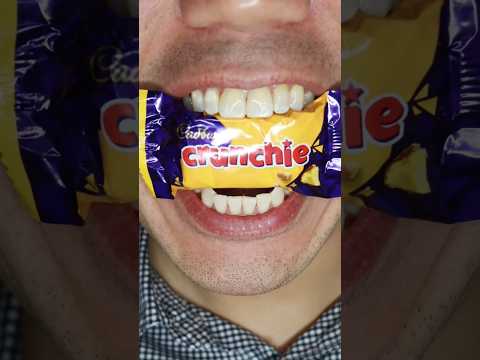 Satisfying ASMR crunchie mini chocolate bar #chewingsounds #crunchie #asmr #chocolatelovers