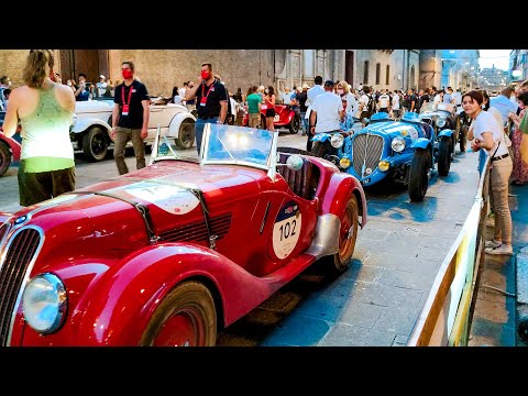 Millionaires continue. RACE 1000 Miglia. BOLOGNA-Part2. Italy - 4k Walk Tour around the City