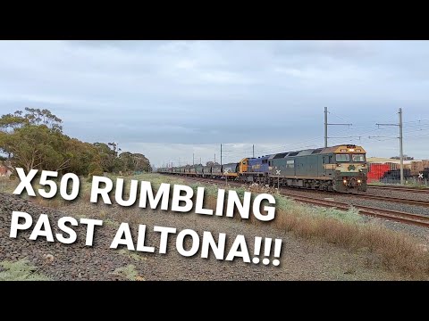 X50 RUMBLING THROUGH ALTONA ON 9731v - 21/09/2021