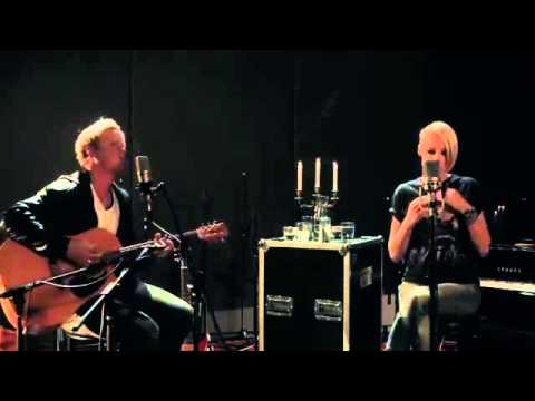 Emma Hewitt Carry Me Away (Live Acoutic Versions)