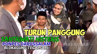 Download lagu Histeris ‼️Farel Prayoga Turun panggung  ponpes Darussalam blokagung mp3