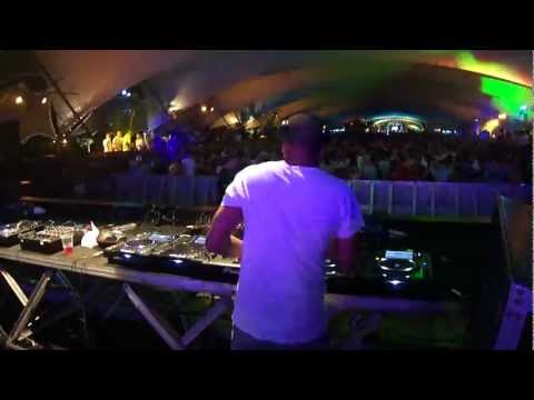 DJ Chuckie Playing Beautiful Lie (Chuckie, Ortzy & Nico Hamuy Rmx) Live at Rio de Janeiro