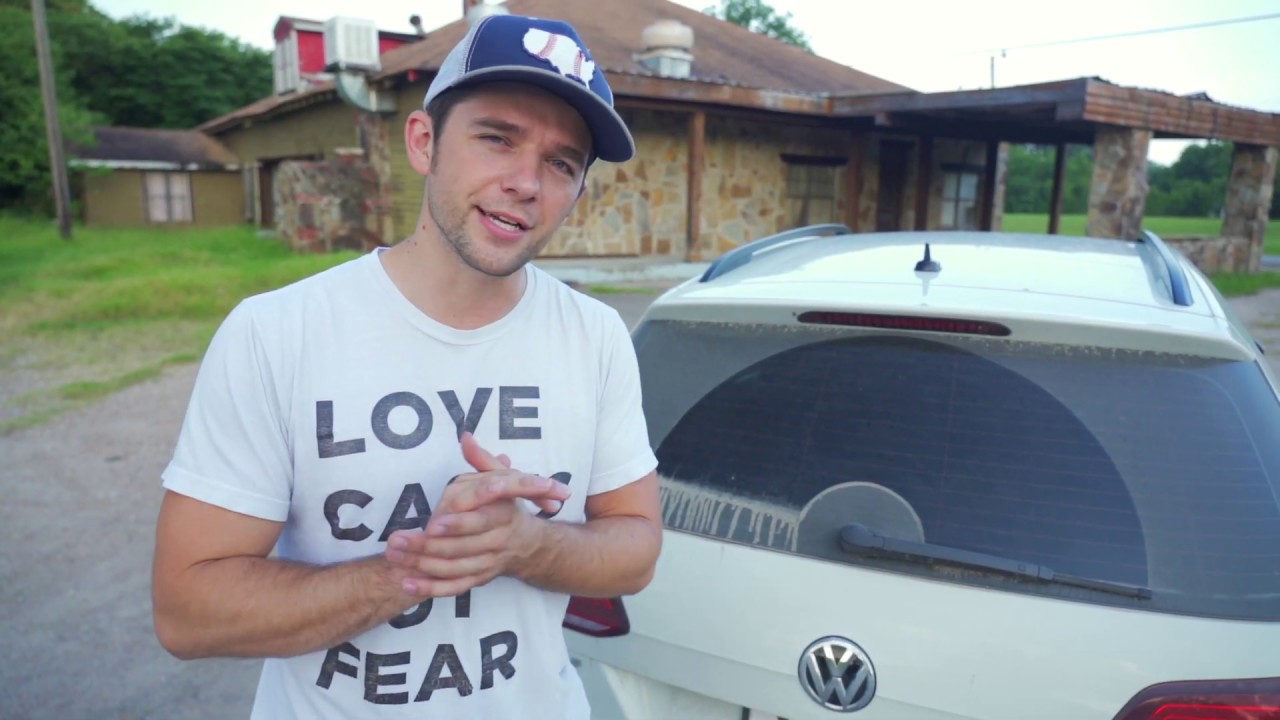 The Ultimate Dad Car!! - 2019 VW Golf Sportswagen Review