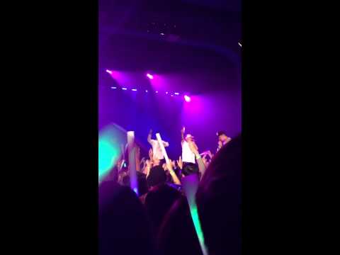 150927 ILLIONAIRE - RAIN SHOWERS - TORONTO