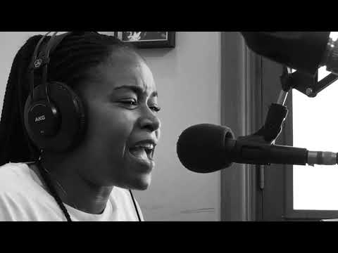 Arianna Puello en La Celda De Bob - No puedo parar