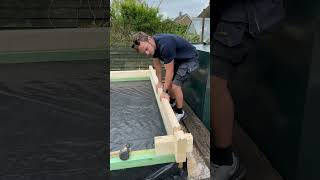 Now that’s satisfying log cabin building 🪵 #logcabin #gardenroom #shorts #satisfyingvideo