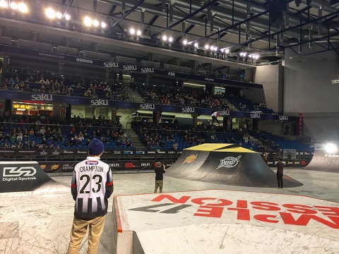 Scooter Warm-up at Simple Session 17