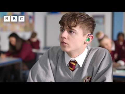 When accessibility isn't prioritised, this can be the reality of being deaf at school 💔 - BBC