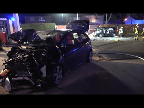 Feuerwehrmann bei Unfall schwerverletzt + 1 weiterer Verletzter in Niederkassel am 01.01.20 + O-Ton