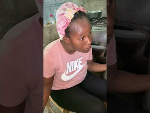 Gade koman moun yo ap mouri pou l’église 😂😂😂