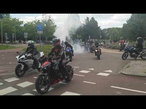 Motorrijders op Sportpark Reijerpark in Ridderkerk