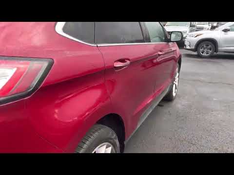 2018 Ford Edge Titanium Red/Stephen McCauley