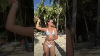 bikini TikTok be like...