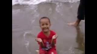 preview picture of video 'Pantai Pesisir Selatan Painan Sumbar 082014-MOV01568'