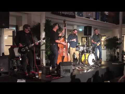 The Greyhounds in Flensburg Hotel Alte Post „How do i make it“