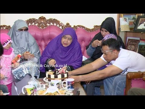 Ultah ke 62 Umi Tatu, Tanpa Pipik dan Cucu