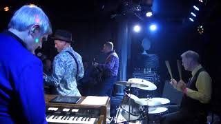 The SolarFlares "Hold On" & "If You Want Blood" Water Rats Oct 14th 2017