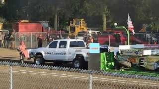 preview picture of video 'Rob Hall Caged Hooker 2013 Platte County Fair'