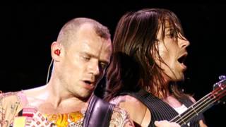 Red Hot Chili Peppers - Nobody Weird Like Me (Oxegen Festival 2006)
