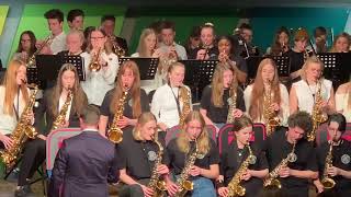 Blues Brothers Medley gespielt von 70 Musikern zweier Bigbands