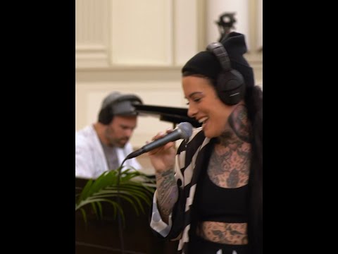 Lisa Bello x MikeMRF- Wedding Day (LIVE)