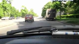 Разворот с трамвайных путей
