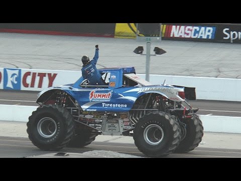 Bristol Motor Speedway BIGFOOT Race - July 2016 - BIGFOOT 4x4, Inc.