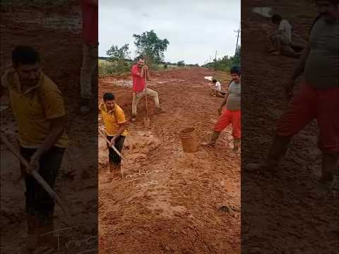 🚧 esta es la única maquinaria amarilla que hay por la vía a Cumaribo Vichada 🇨🇴 #trocherostrucks