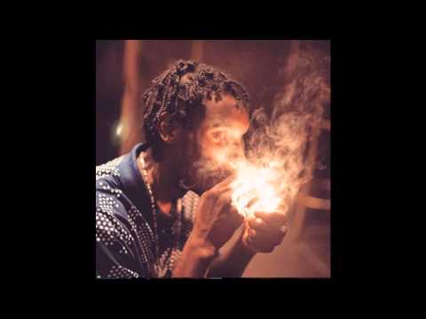 BELLZEY FT SERIOUS SYIKES & SHO SHALLOW - HARD IN THE RAVE