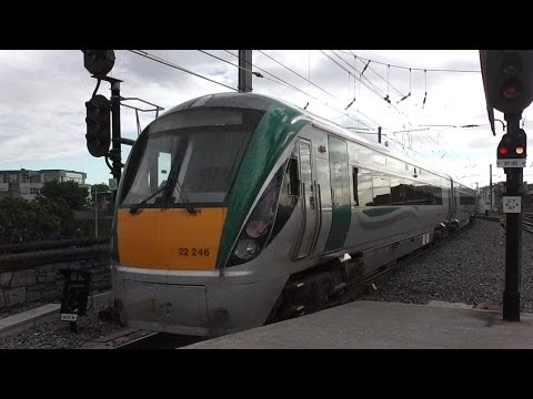Irish Rail 22000 Class Intercity DMU 22246 - Connolly Station, Dublin