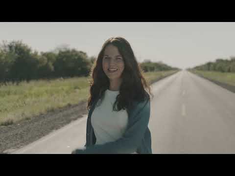 Petra Reinke - Conmigo Estás (Official Video)