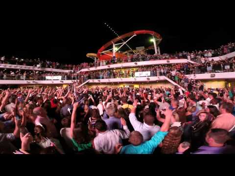 Carnival Breeze New Year's Eve Celebration - December 31, 2014 - Harlem Shake with CD Matt Mitcham!