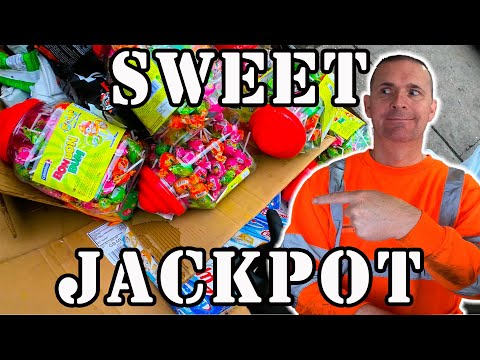 🤯I WENT DUMPSTER DIVING AT UK WAREHOUSES, AND SCORED A SWEET JACKPOT🤯