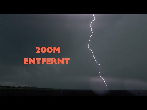 Heftiger Naheinschlag / Blitzeinschlag 200m entfernt