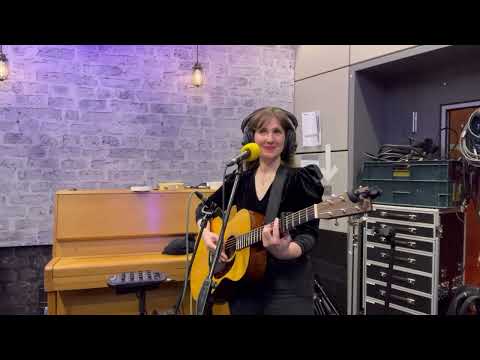 Annie Dressner Live in Session on BBC Radio 6 Music Behind The Scenes