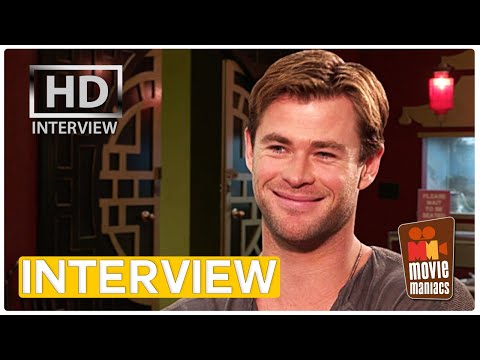 Ghostbusters | Chris Hemsworth talks about the girls, ghosts and his dancing scene (Interview)