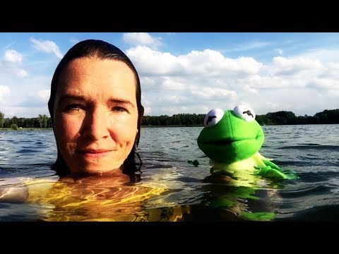 Marike Jager - Lucky (Official Selfie Music Video) feat. Kermit