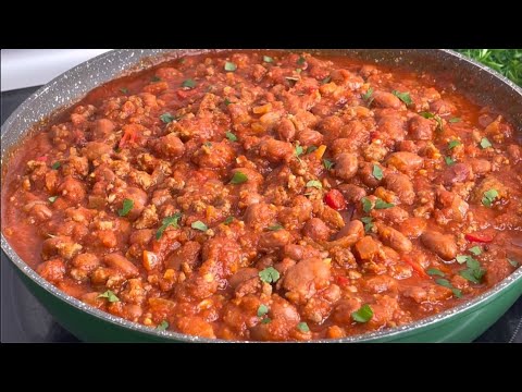 My Mexican Colleague taught Me How to Make the Best Chili Con Carne Recipe!