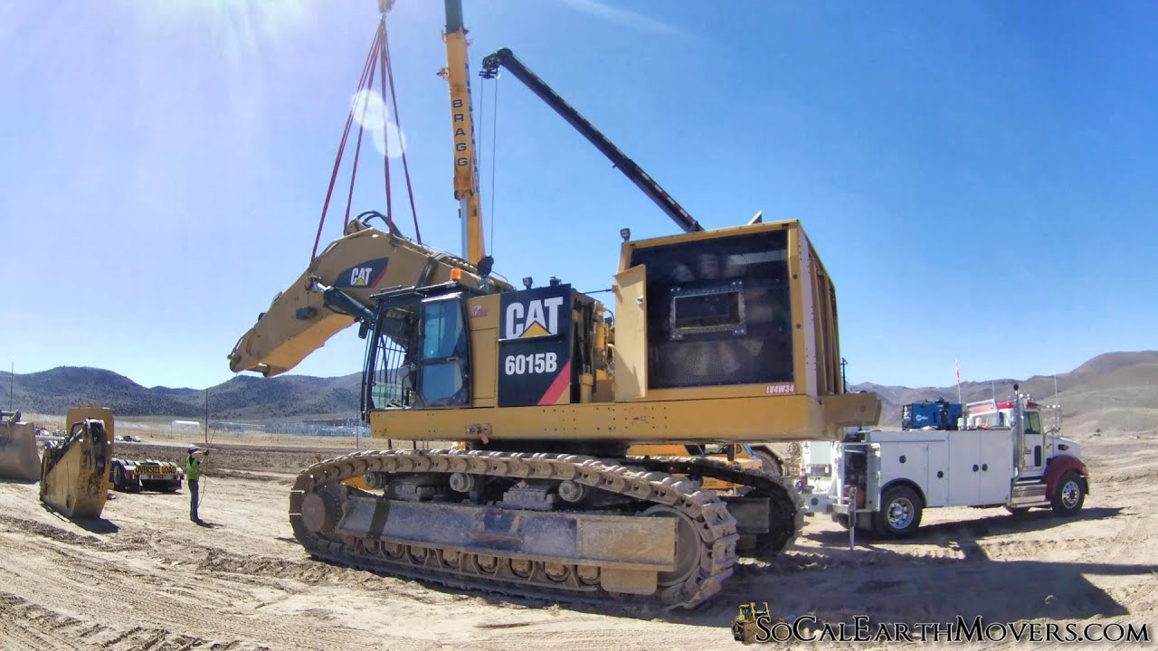 Assembling a CAT 6015B Excavator